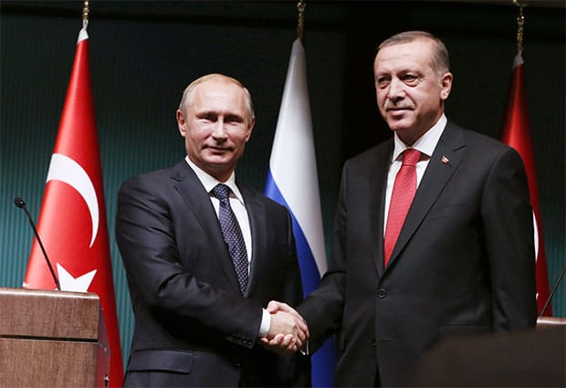 Erdogana-spasili-Rusi!-Moskva-javila-Ankari-da-se-sprema-puč-nekoliko-sati-pre-vojnog-prevrata!-fb