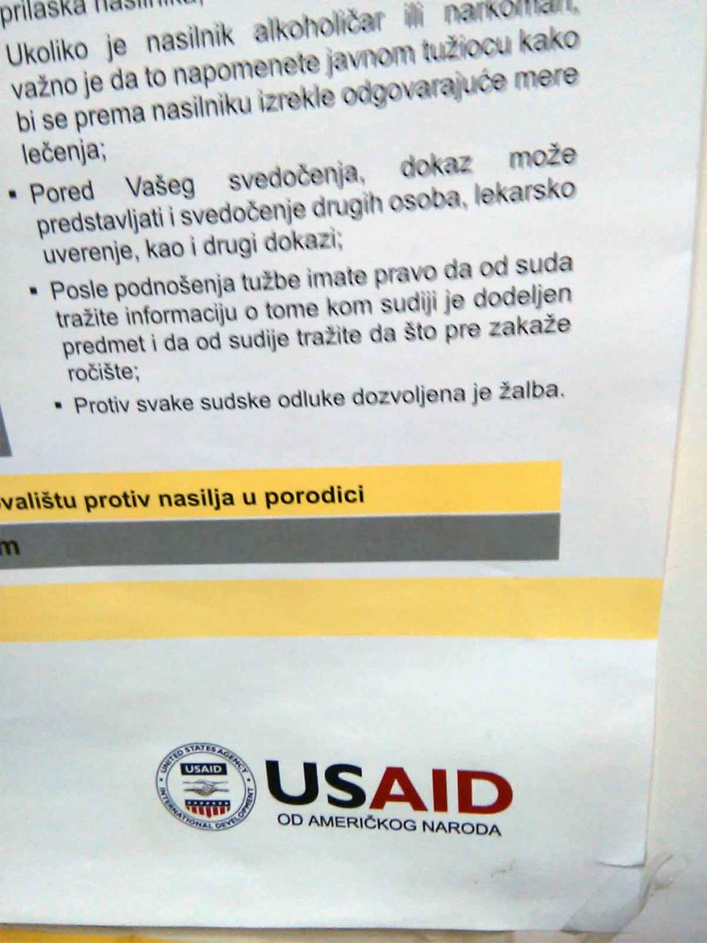 Dok narod gladuje Ana Brnabić se bahati. USAID brine o oduzimanju dece Srbije.